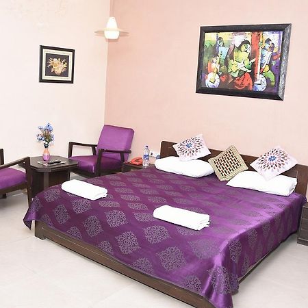 Modipur Hotel Rampur  Exterior photo